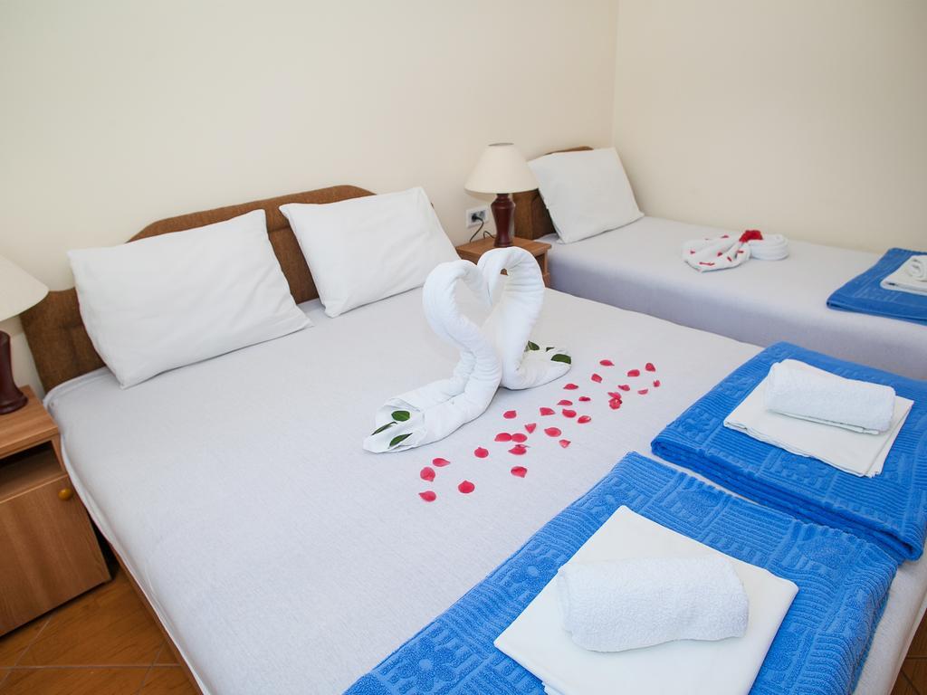 Daria Apartments Kotor Phòng bức ảnh