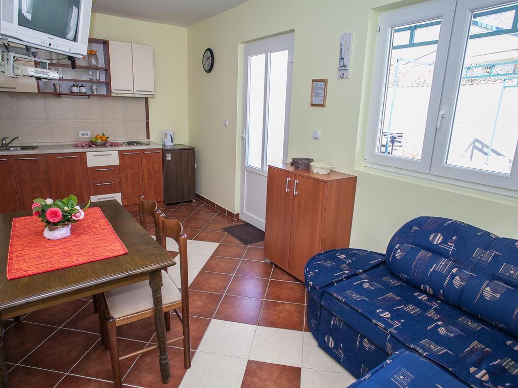 Daria Apartments Kotor Phòng bức ảnh