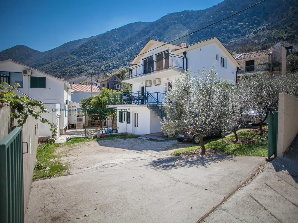 Daria Apartments Kotor Phòng bức ảnh